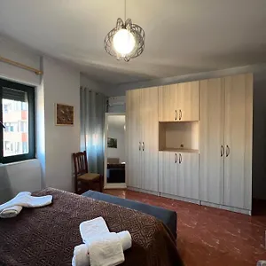 Bujtina Shqiptare Тирана